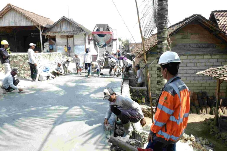 SG Betonisasi Jalan Senilai Rp1,55 Miliar di Desa Tegaldowo