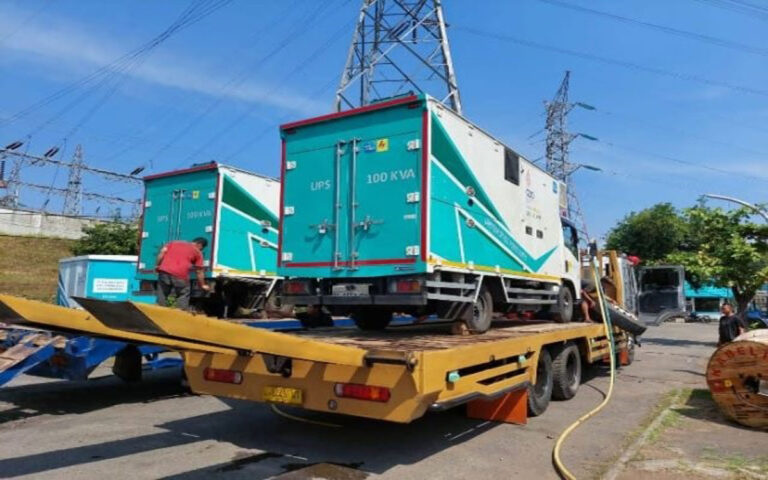 Dukung PON XXI, PLN UP2D Jateng & DIY Kirim 2 Truk UPS Mobile