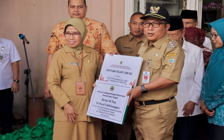 Bakti Sosial Warnai Hari Jadi ke-79 Jawa Tengah