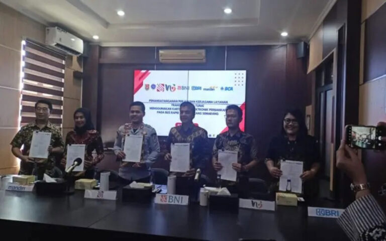 Trans Semarang Gandeng Perbankan Tingkatkan Pembayaran Non Tunai