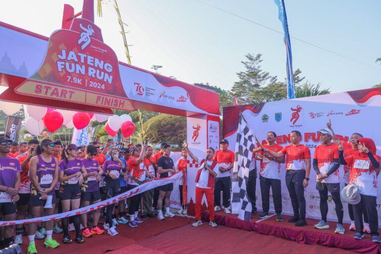Fun Run Hari Jadi ke-79 Jateng Disambut Antusias Ribuan Perserta