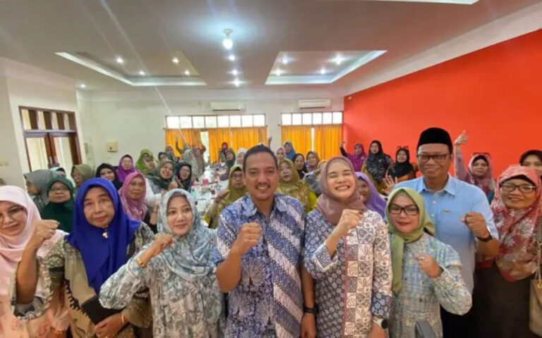 Muslimat NU Deklarasikan Dukung Paslon Yoyok-Joss