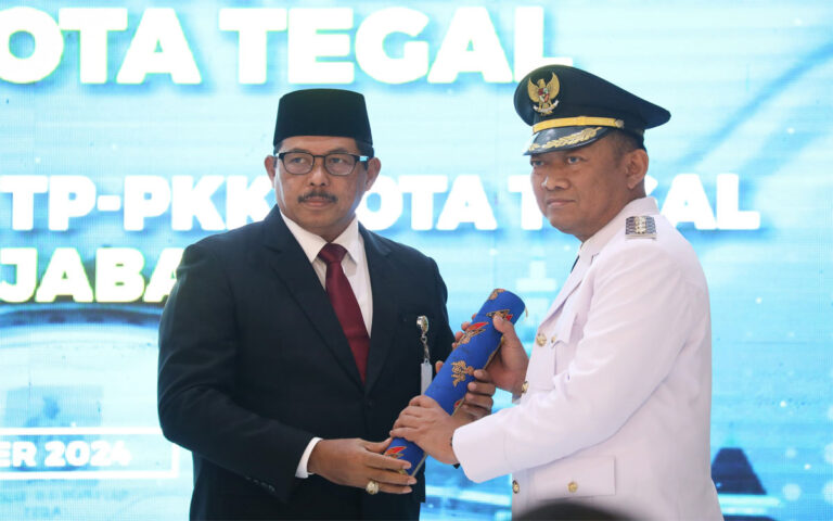 Nana Sudjana Lantik Sekda Kota Tegal Sebagai Pj Wali Kota