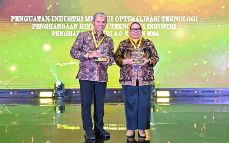 Terapkan Teknologi Berbasis Industry 4.0, SIG Raih Dua Penghargaan INDI 4.0
