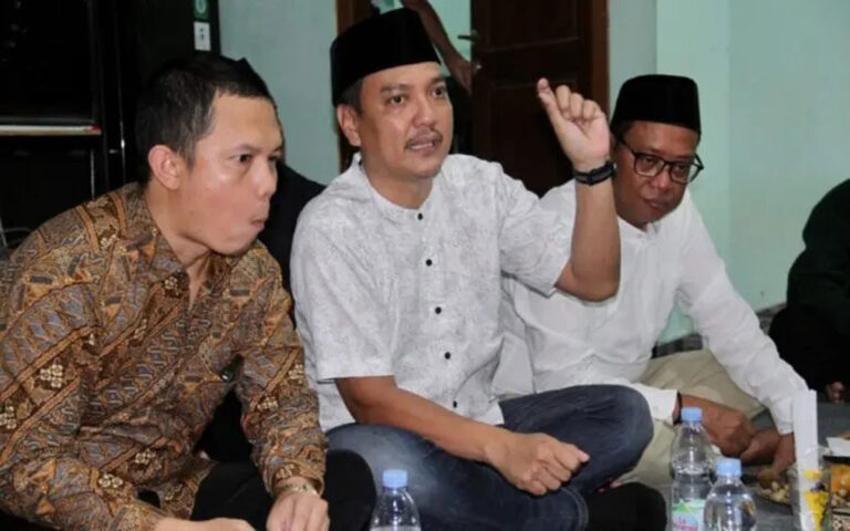 Paslon Yoyok-Joss Akan Perjuangkan Perda Pesantren
