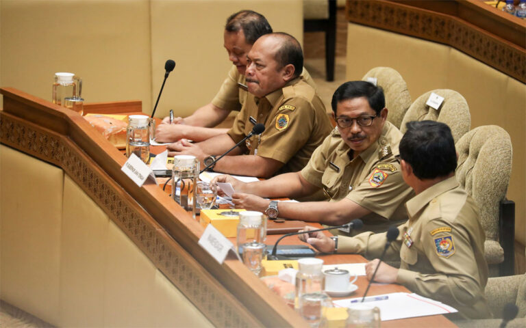 DPR-RI Apresiasi Nana Sudjana Atas Respon Soal Isu Netralitas Kades dan Lurah
