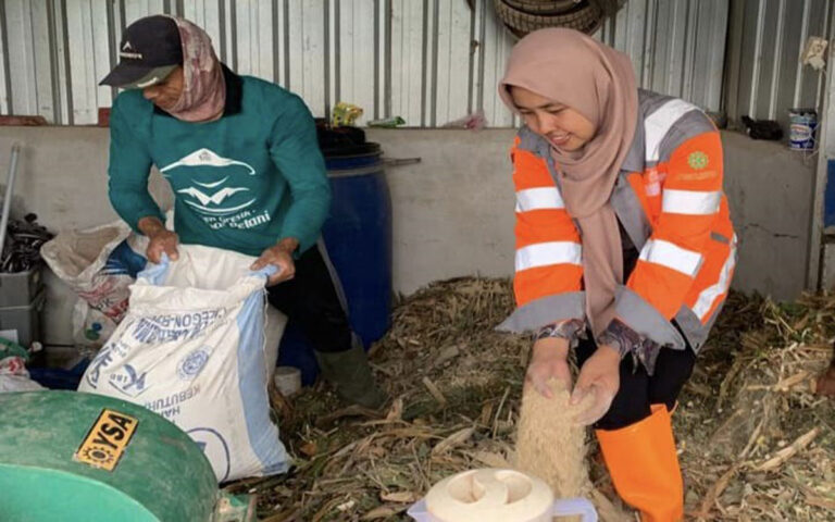 SIG Bantu Petani di Rembang Melalui Program Semen Gresik Sahabat Petani
