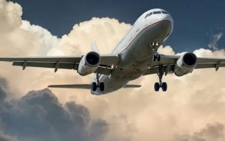 Libur Nataru, Pemerintah Turunkan Harga Tiket Pesawat 10%