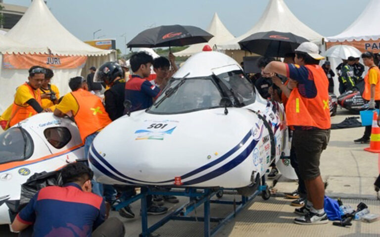 Tim Antawirya Undip Raih Juara I Ajang Kontes Mobil Hemat Energi 2024