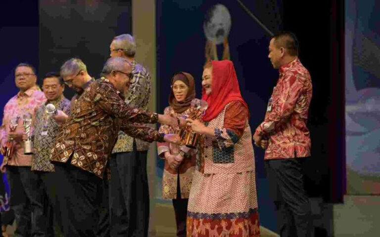 Kota Semarang Berhasil Raih Dua Emas Bhumandala Award 2024