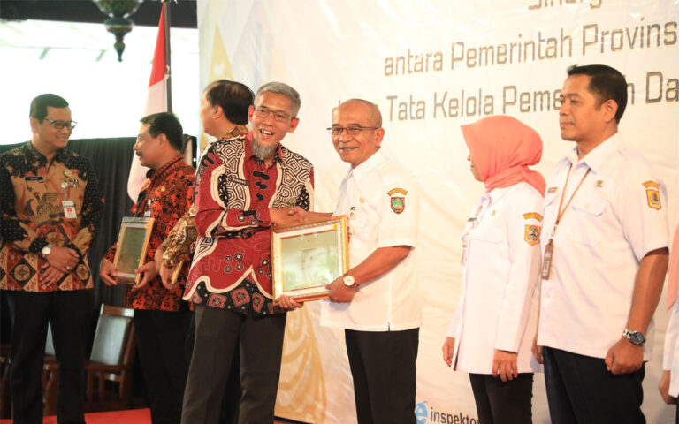 Tiga Daerah dan Tiga OPD Jateng Terima Penghargaan Larwasda