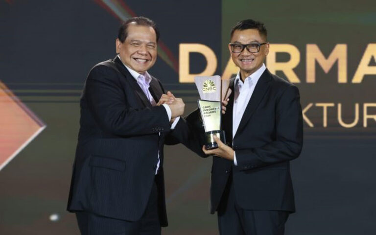 Dirut PLN Darmawan Prasodjo Dinobatkan Jadi CEO Of The Year 2024