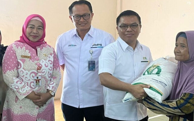 Awal 2025, 16 Juta KPM Bakal Terima Bantuan Pangan Beras