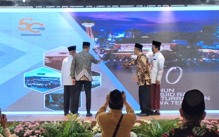 Masjid Raya Baiturrahman Jateng Terbitkan Buku Sejarah Perjalanannya