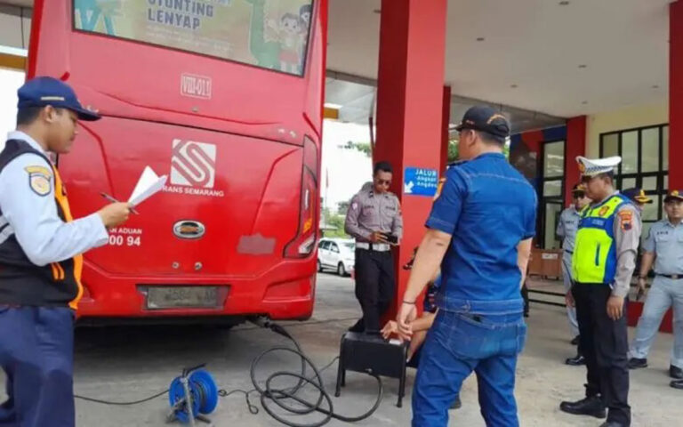 Dishub Semarang Gelar Ramp Check Angkutan Massal