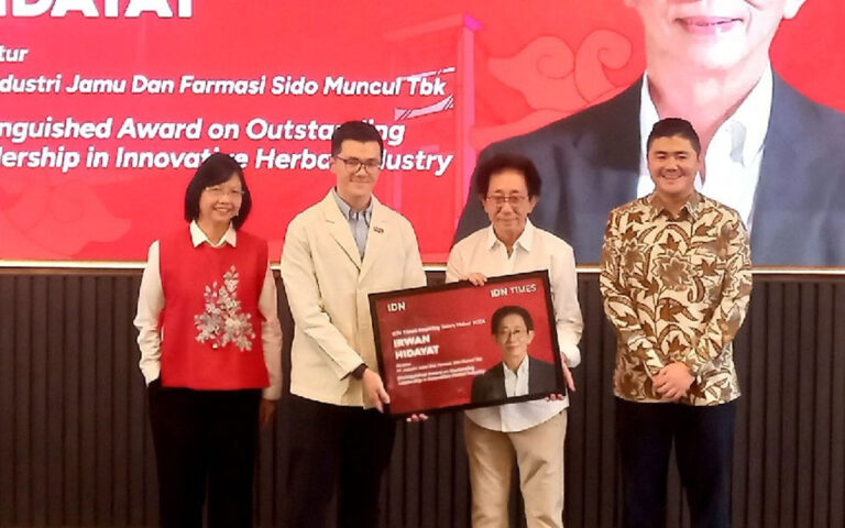 Irwan Hidayat Raih Penghargaan IDN Times Inspiring News Maker 2024