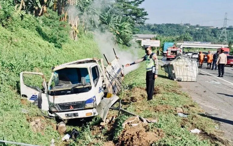 Kecelakaan Beruntun Terjadi di Tol Semarang-Bawen