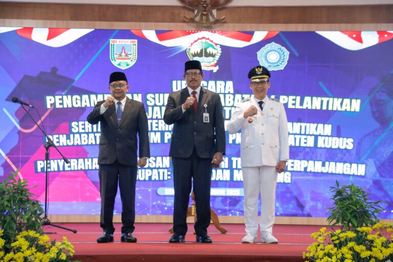 Pj Gubernur Jateng Lantik Herda Helmijaya Sebagai Pj Bupati Kudus