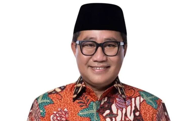 Iswar Aminuddin, Dari Birokrasi Hingga Jadi Wakil Wali Kota Semarang
