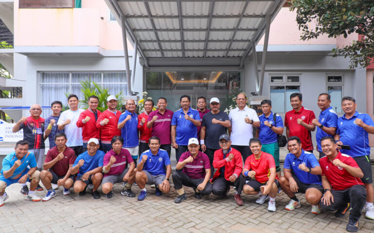 Asosiasi Tenis Profesor Ingin Kembangkan Olahraga Tenis di Indonesia