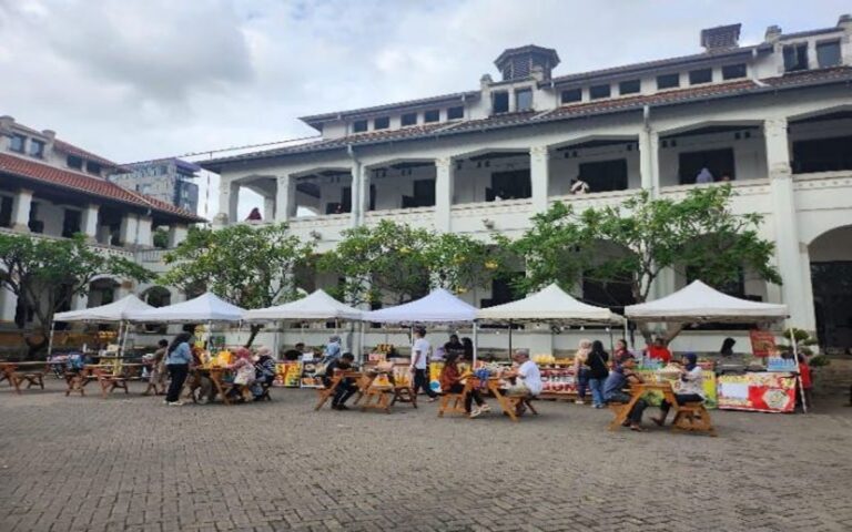 KAI Wisata Hadirkan Lawang Sewu Peace & Love
