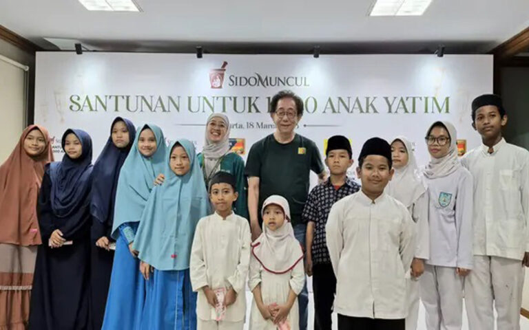 Berbagi Kebahagiaan, Sido Muncul Beri Santunan Rp200 Juta Untuk 1.000 Anak Yatim Di Jakarta