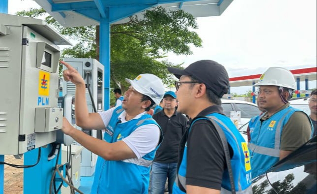 PLN Jateng DIY Cek Kesiapan SPKLU di Jalur Tol Trans Jawa