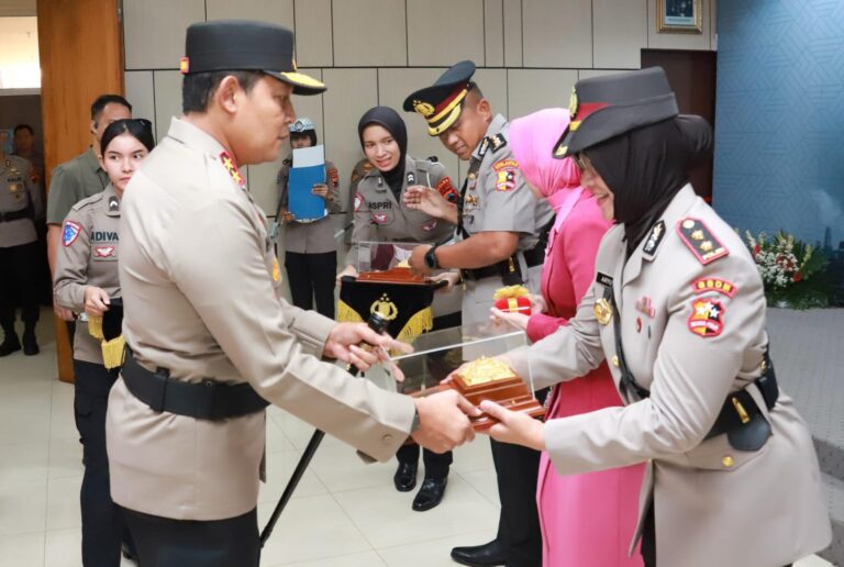 Kapolda Jateng Pimpin Sertijab 4 Kapolres Baru