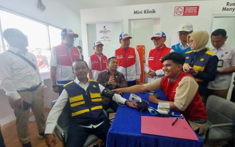 Sambut Lebaran, Menteri ESDM Pastikan Stok BBM, LPG, dan Kelistrikan Aman