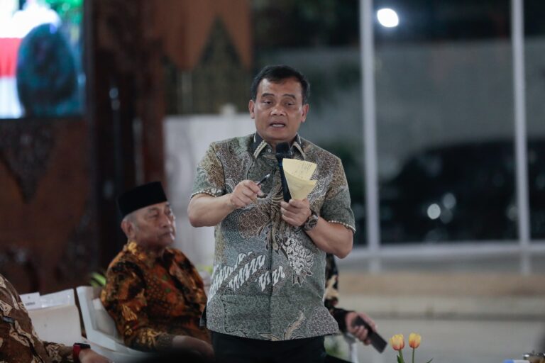 Luthfi Terima Keluhan Masyarakat Karanganyar Soal Lingkungan Hingga Pendidikan
