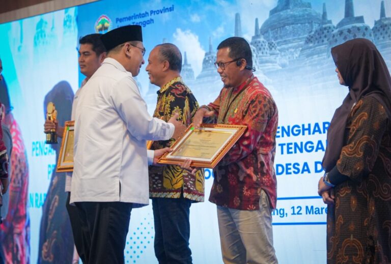 PLN UID Jateng dan DIY Raih Penghargaan CSR Award Jateng 2024