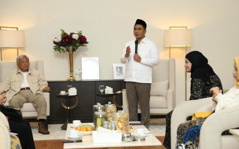 Taj Yasin Gelar Halalbihalal Bersama Istri Mantan Kepala Daerah