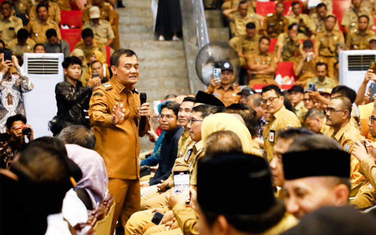 Di Sekolah Anti Korupsi, Luthfi Minta Kades Jadi Problem Solver Masyarakat