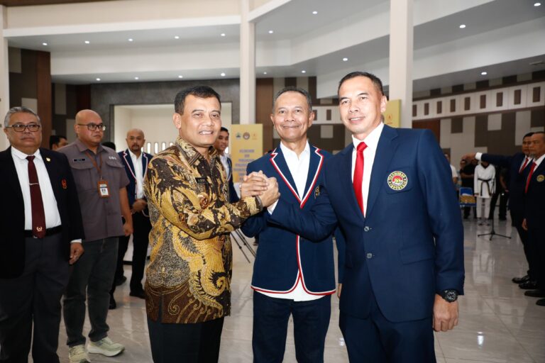 Luthfi Ingin Prestasi Taekwondo Jateng Terus Meningkat