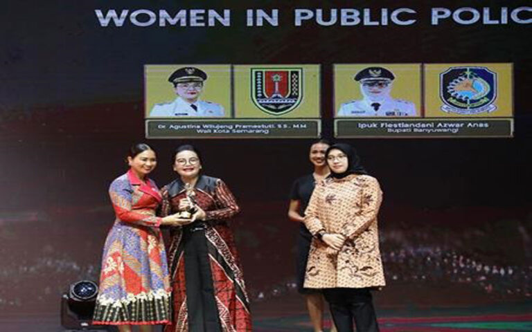 Wali Kota Semarang Agustina Raih ‘Women’s Inspiration Award’