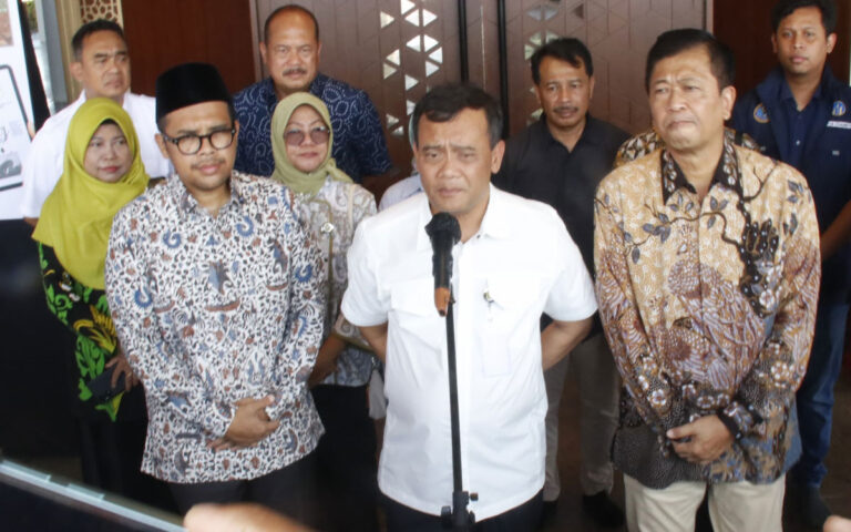Luthfi Turunkan Tarif Bus Trans Jateng Untuk Buruh Hanya Rp1.000