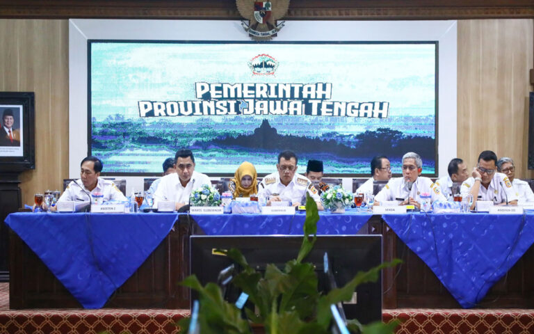 Gubernur Jateng Akan Bantuk Satgas Pengelolaan Sampah