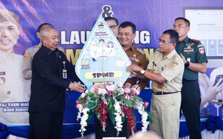 Gembleng Atlet Potensial, Luthfi Resmikan SMANKO Jateng
