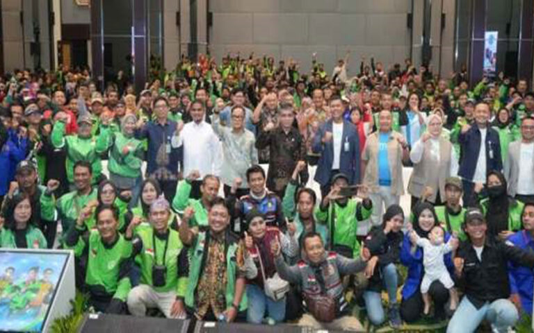 Menaker: Pengemudi dan Kurir Online Wajib Dapat Jaminan Sosial