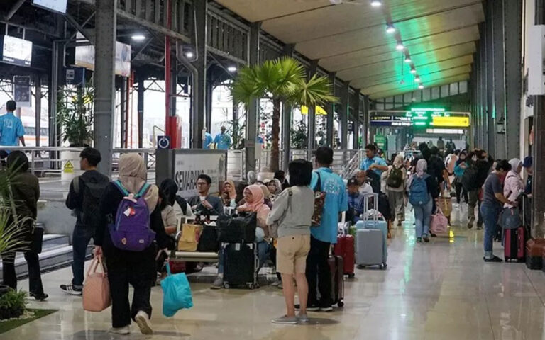 Puncak Kepadatan Penumpang Libur Idul Adha, Daop 4 Semarang Catat 30.000 Penumpang Berangkat
