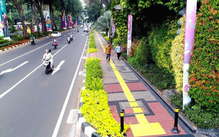 Berdaya Serap Tinggi, Beton Berpori SIG Jadi Solusi Optimalisasi RTH
