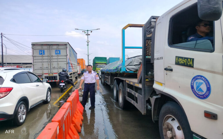 Urai Kemacetan Sayung Demak, Pemprov Jateng Tutup U-Turn Median Jalan