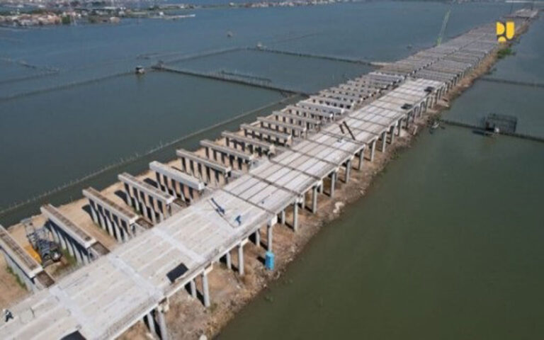 Progres Konstruksi Tol Semarang-Demak Seksi Kaligawe-Sayung Capai 44,26%