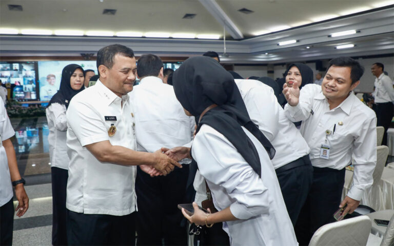 Luthfi Serahkan 3.947 SK CPNS dan PPPK 2024