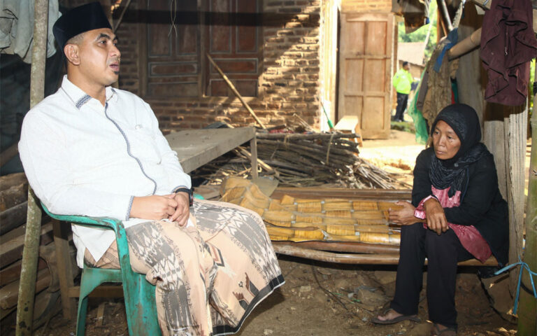 Cara Taj Yasin Memberdayakan Lansia