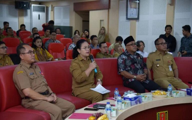 Agustina Ajak Investor Bangun Energi Listrik Dengan Memanfaatkan Sampah