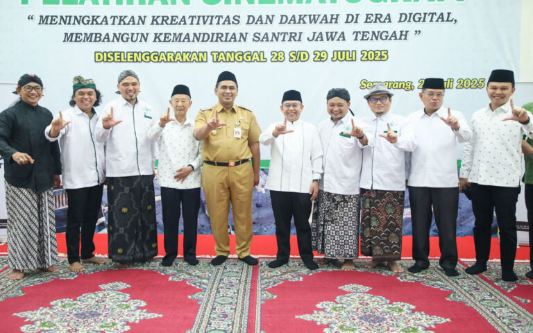 Taj Yasin Minta Para Santri Menjadi Konten Kreator Dakwah Yang Mendidik