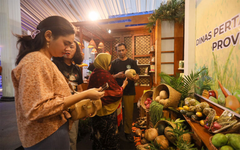 Produk Pangan Murah di Jateng Fair 2025 Dibanjiri Pengunjung