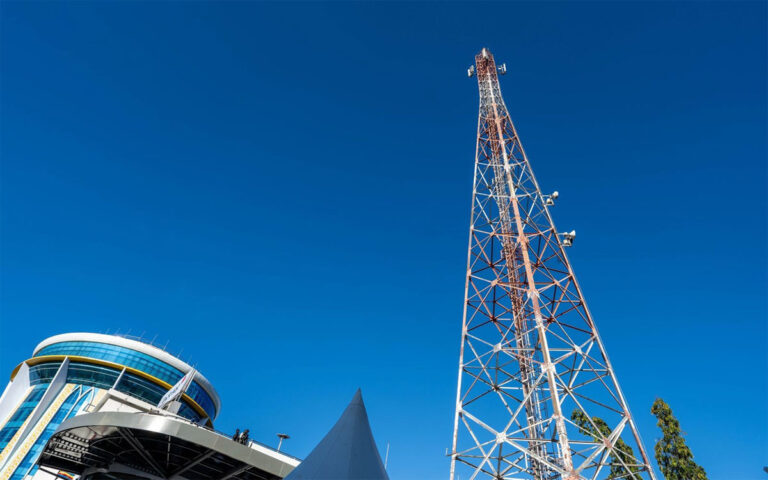 Indosat Genjot Inovasi AI dan Perluas Jaringan Digital