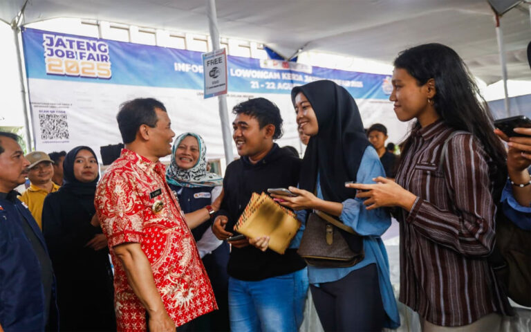 Job Fair Hari Jadi ke-80 Jateng Disambut Antusiasme Pencari Kerja